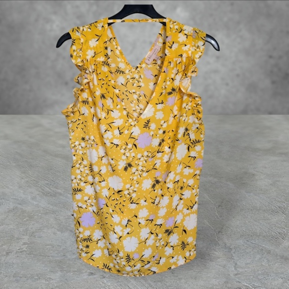 Philosophy Republic Clothing Yellow & White Floral Flutter-Sleeve V-Neck Blouse - Picture 3 of 6